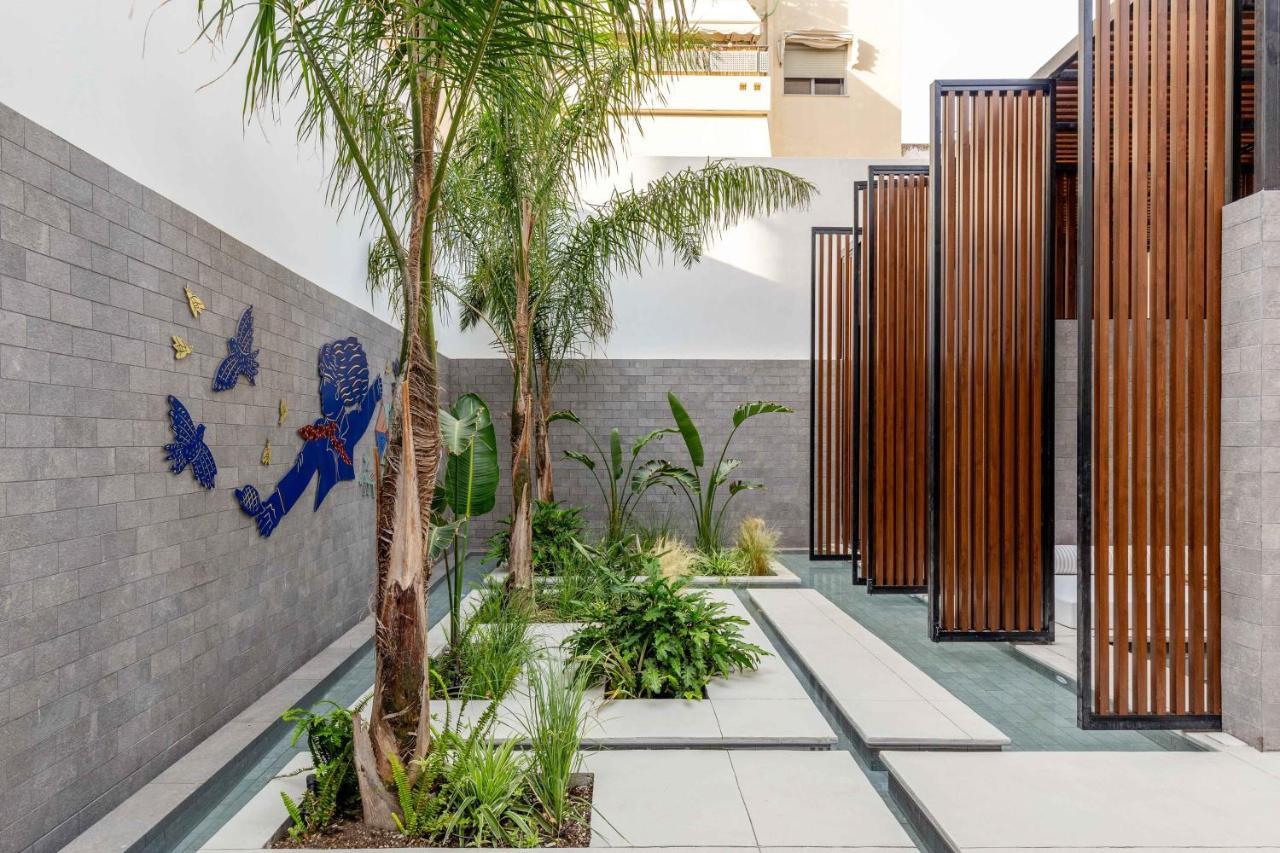 The Newel Psychiko Hotell Aten Exteriör bild The courtyard of the museum