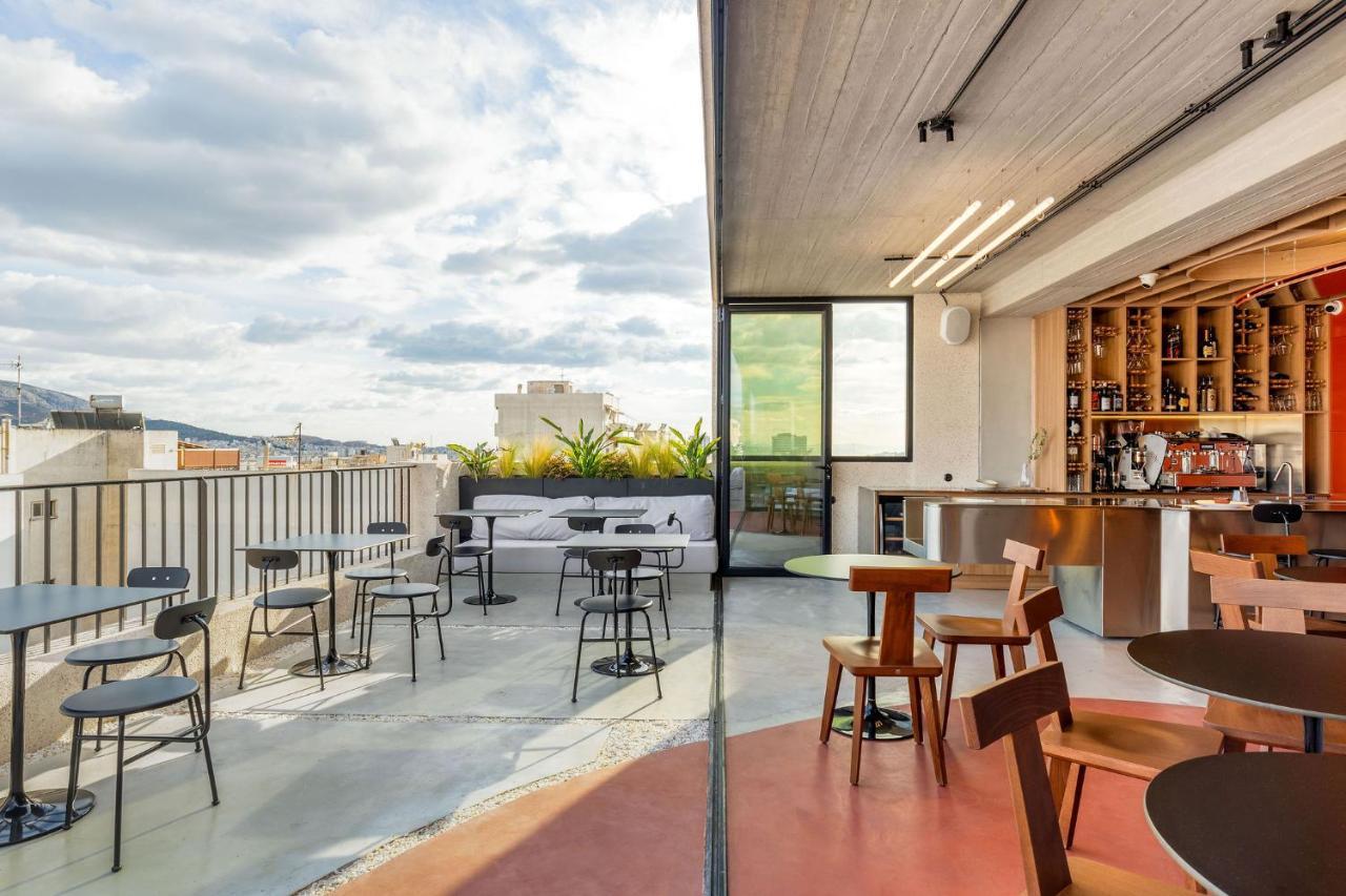 The Newel Psychiko Hotell Aten Exteriör bild The rooftop bar at the London office