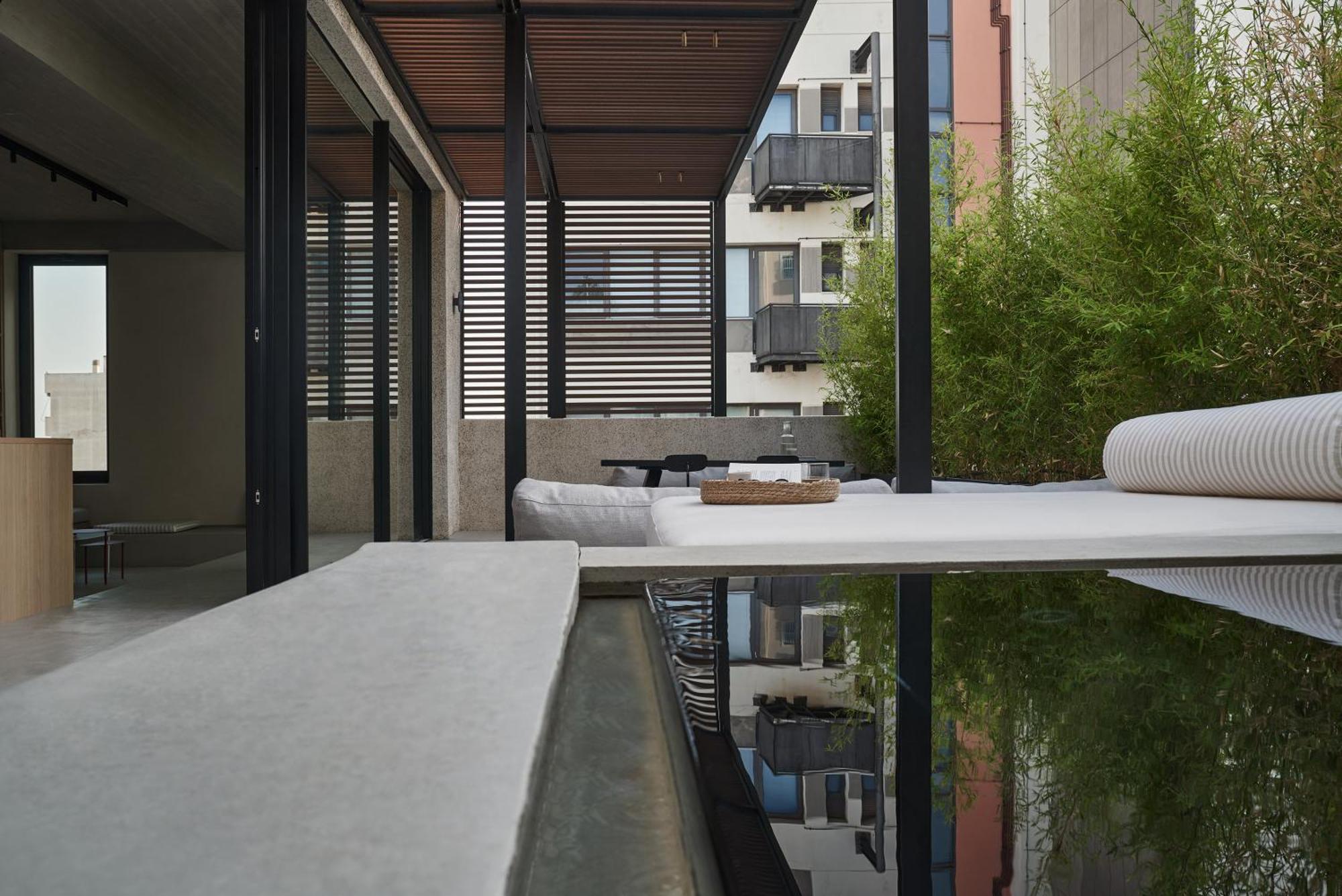 The Newel Psychiko Hotell Aten Exteriör bild The Terrace