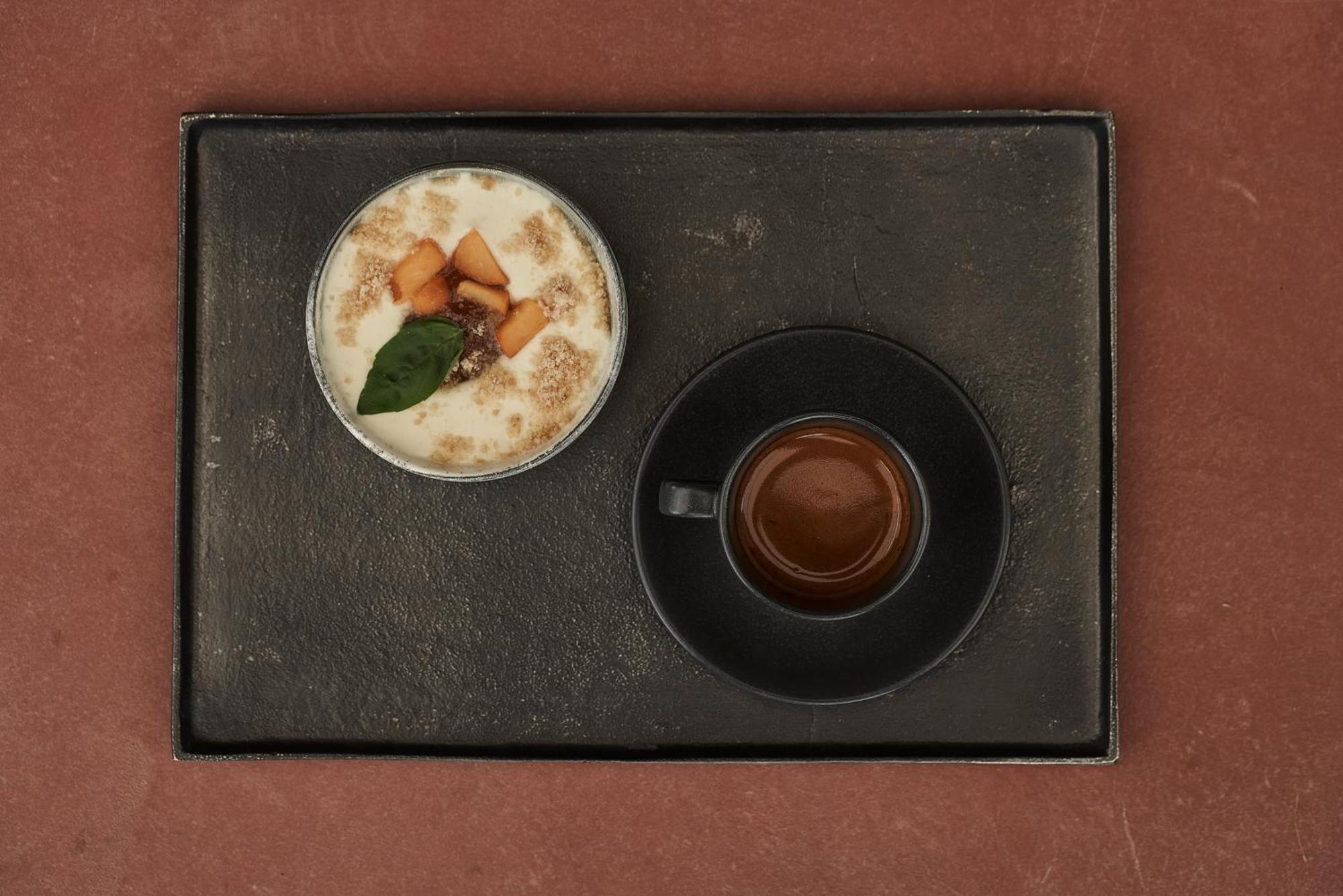 The Newel Psychiko Hotell Aten Exteriör bild A cup of coffee with a side of kaya toast